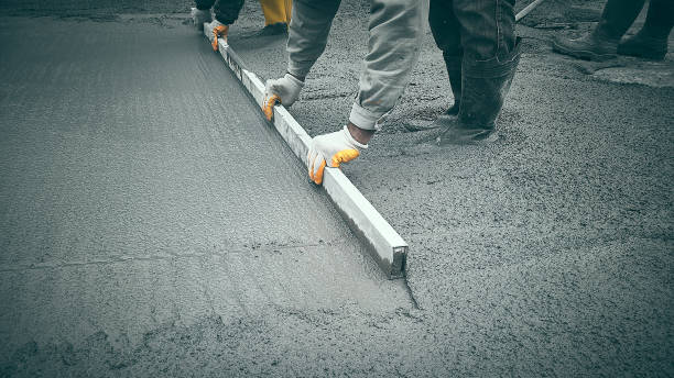 Best Concrete Demolition Services  in Hollandale, MS